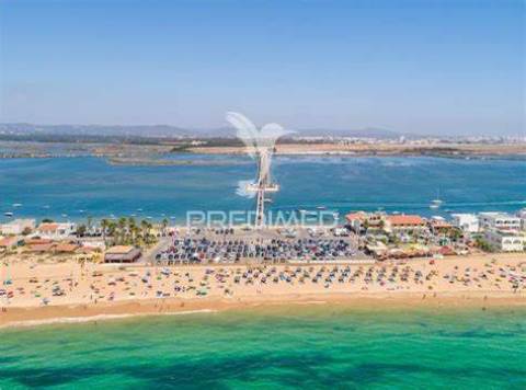 Faro - moderno  t2 com garagem no coração da cidade