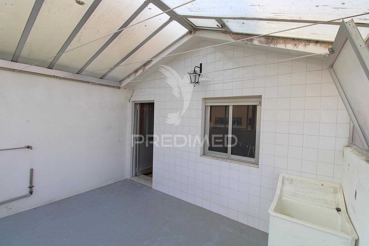 T2+1  duplex com terraço no bonfim