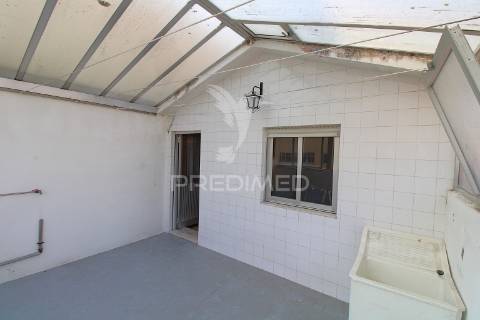 T2+1  duplex com terraço no bonfim