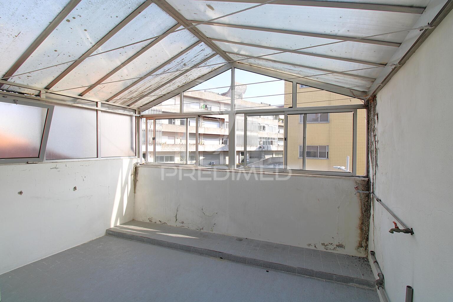 T2+1  duplex com terraço no bonfim