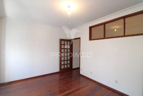 T2+1  duplex com terraço no bonfim