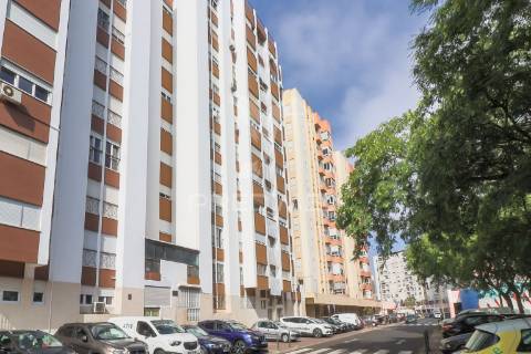 Apartamento t2 || lisboa marvila