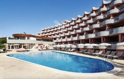 Apartamento t0 com terraço e vista piscina – luna club oceano, albufeira