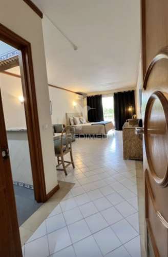 Apartamento t0 com terraço e vista piscina – luna club oceano, albufeira