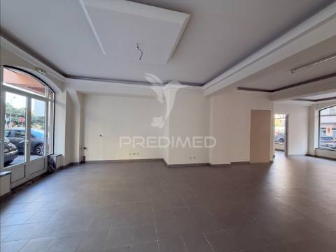 Loja para arrendamento