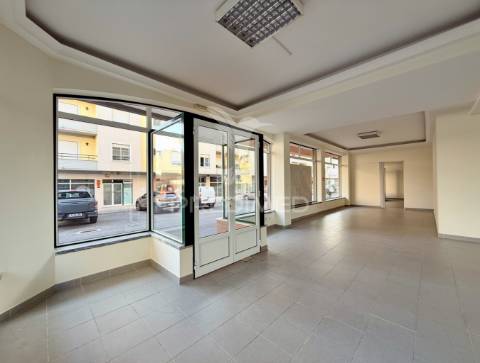 Loja para arrendamento