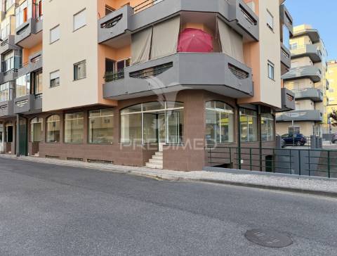 Loja para arrendamento