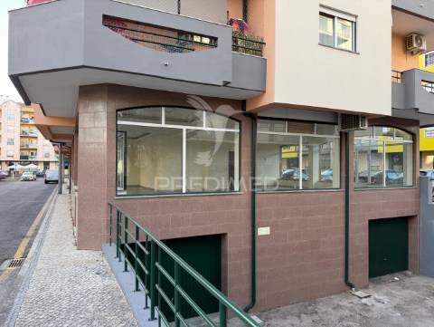 Loja para arrendamento