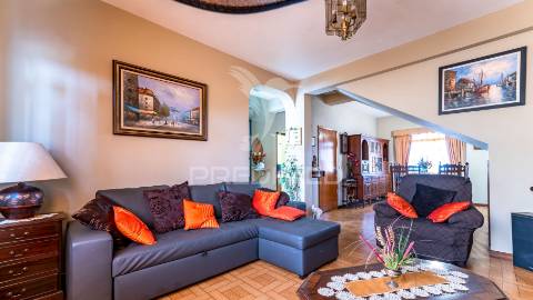 Moradia t3  freguesia de santa maria maior funchal