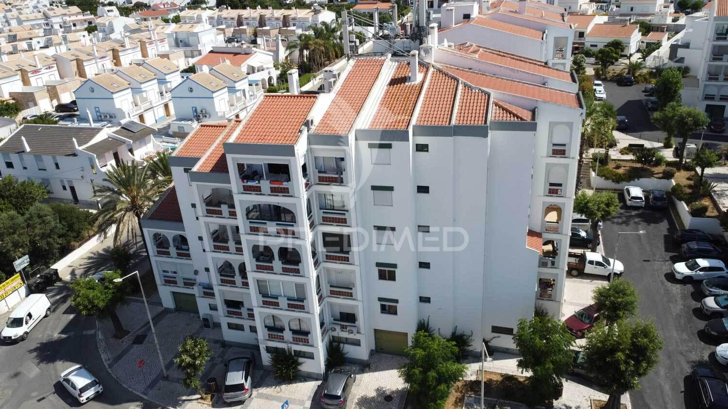 Apartamento t1 em manta rota com vista mar, perto da praia