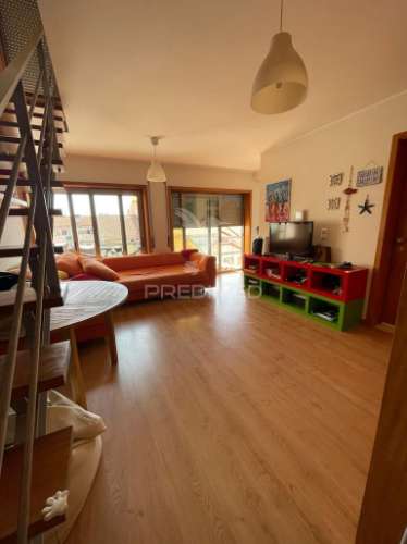 Penthouse duplex t1+1 no centro histórico praia do furadouro – vista mar