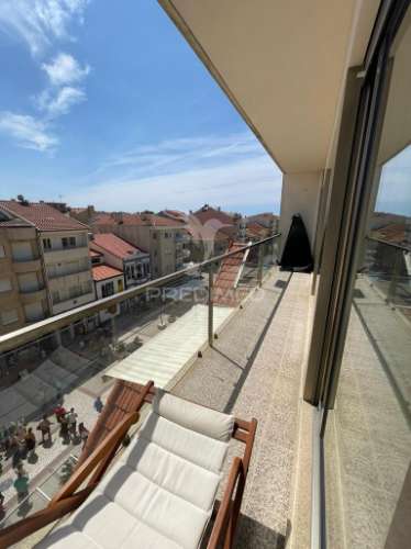 Penthouse duplex t1+1 no centro histórico praia do furadouro – vista mar