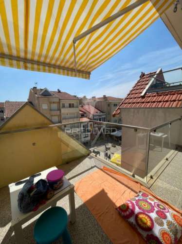 Penthouse duplex t1+1 no centro histórico praia do furadouro – vista mar