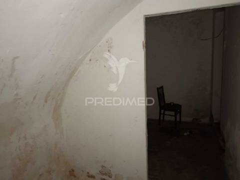 Invista no coração de estremoz — alentejo, portugal!