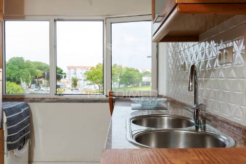 Apartamento t3 - pct antónio ribeiro sanches 8, 3 esq. - laranjeiro - almada - 254.900 eur