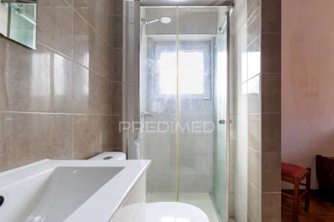 Apartamento t3 - pct antónio ribeiro sanches 8, 3 esq. - laranjeiro - almada - 254.900 eur