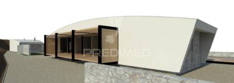 Terreno com projeto aprovado no alvendre – guarda