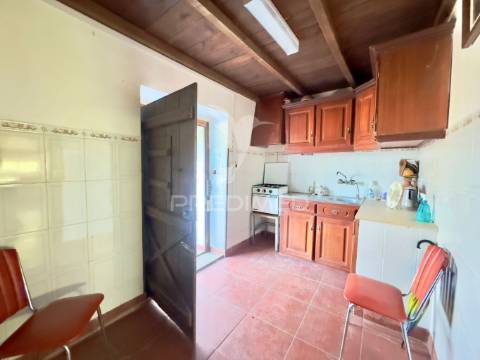 Monte alentejano para recuperar com 6ha