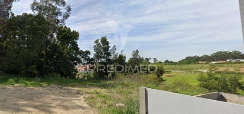 Terreno para construção a 2 km do centro de gondomar