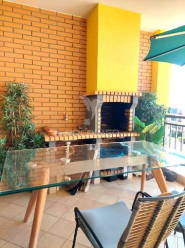 Vilamoura - apartamento com piscina e 2 lugares de estacionamento