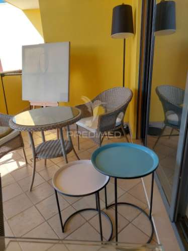 Vilamoura - apartamento com piscina e 2 lugares de estacionamento