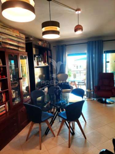 Vilamoura - apartamento com piscina e 2 lugares de estacionamento