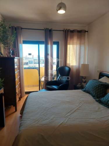 Vilamoura - apartamento com piscina e 2 lugares de estacionamento