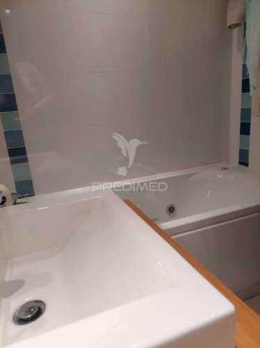 Vilamoura - apartamento com piscina e 2 lugares de estacionamento