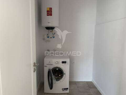 Moradia t3 para venda em pleno centro de santiago do cacem.