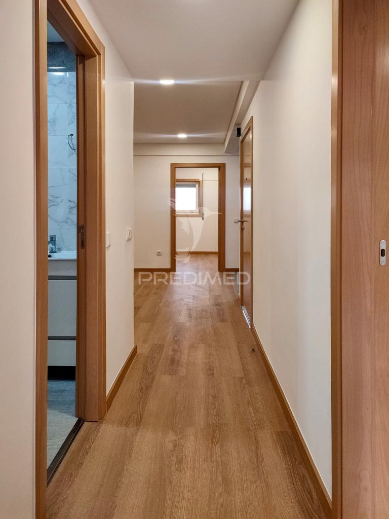 Apartamento t3 junto à câmara de gaia - arrendamento