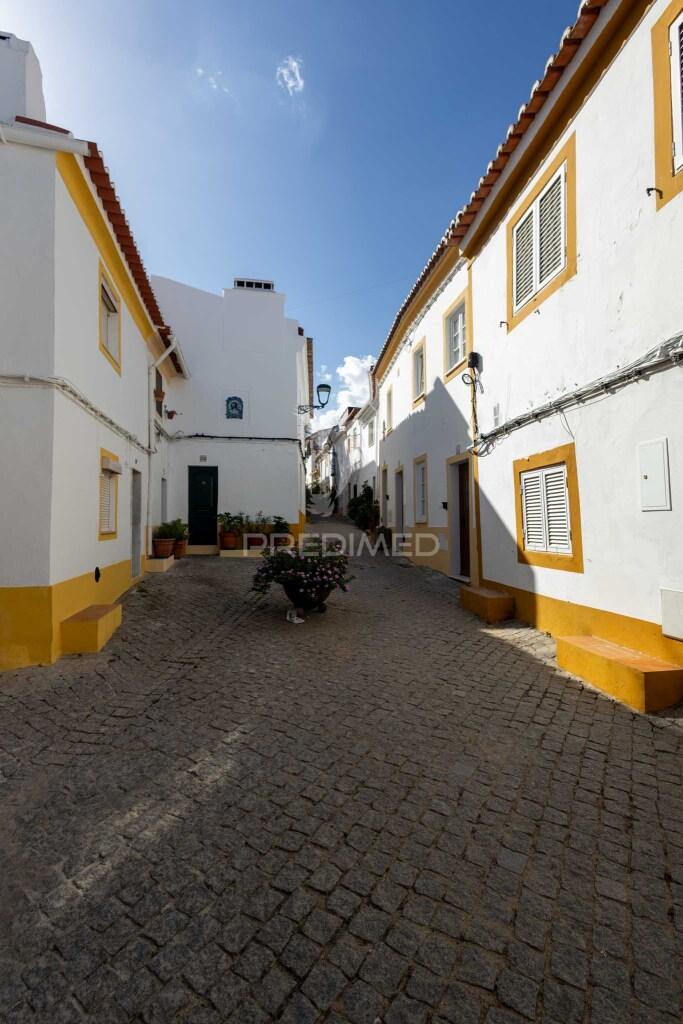 T2+1 na histórica rua das beatas, em elvas