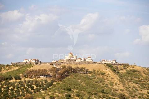 T2+1 na histórica rua das beatas, em elvas