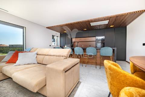 Apartamento t3 duplex com piscina - vista mar (apúlia)