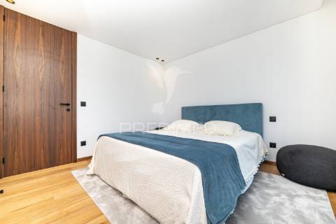 Apartamento t3 duplex com piscina - vista mar (apúlia)