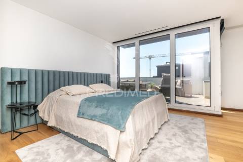 Apartamento t3 duplex com piscina - vista mar (apúlia)