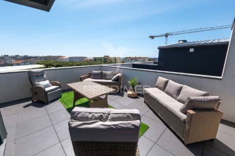 Apartamento t3 duplex com piscina - vista mar (apúlia)