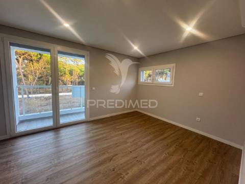 Moradia t3 contemporânea com piscina privativa – lagoa de albufeira