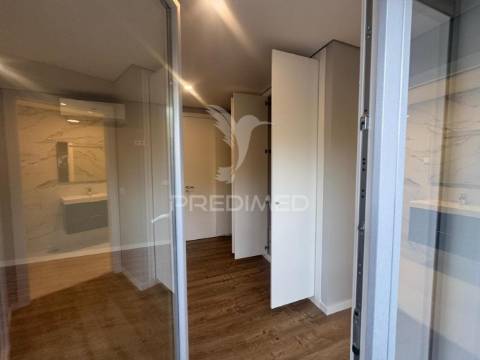 Moradia t3 contemporânea com piscina privativa – lagoa de albufeira