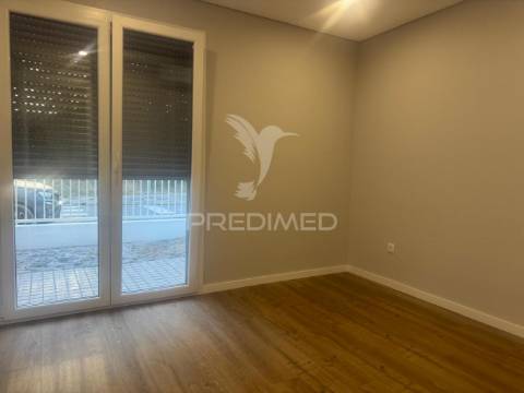 Moradia t3 contemporânea com piscina privativa – lagoa de albufeira