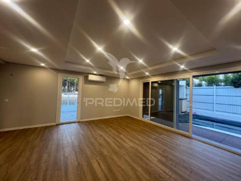 Moradia t3 contemporânea com piscina privativa – lagoa de albufeira