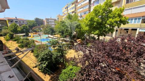 Apartamento t2 com vista rio  na póvoa de santa iria