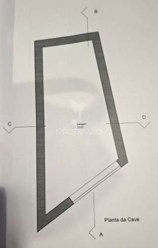 Moradia t0 com garagem para recuperar em pernes, santarém.