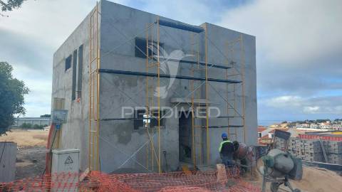 Moradia t3 com piscina na ilha do porto santo