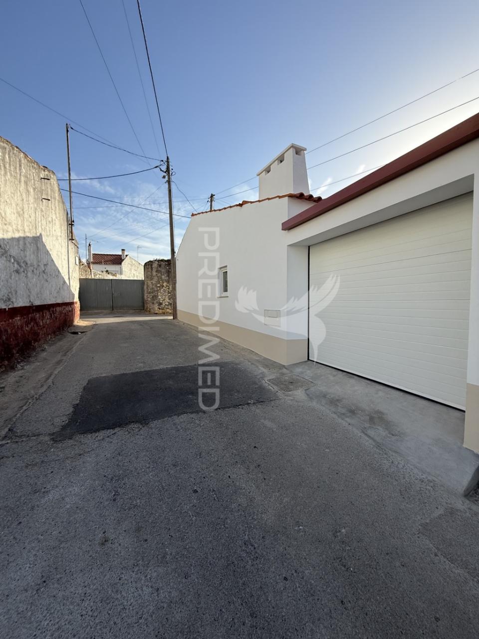 Moradia t2 com garagem em vila moreira – alcanena