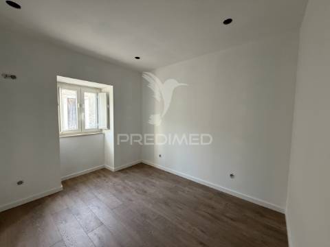 Moradia t2 com garagem em vila moreira – alcanena