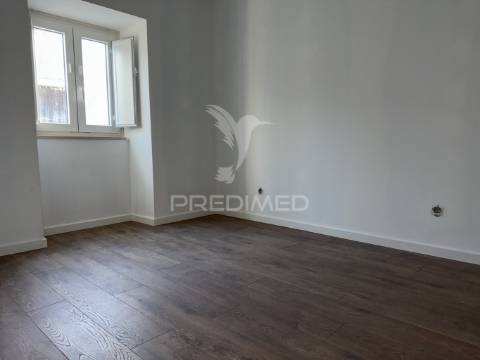 Moradia t2 com garagem em vila moreira – alcanena