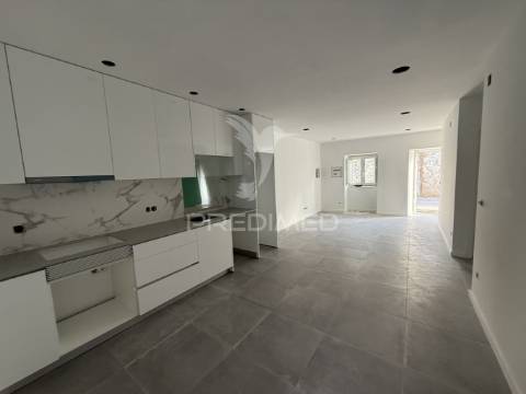 Moradia t2 com garagem em vila moreira – alcanena