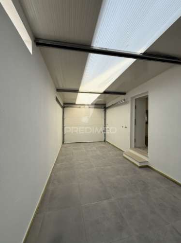 Moradia t2 com garagem em vila moreira – alcanena