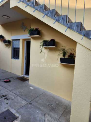 Moradia isolada t4 em pedroso