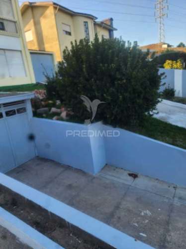 Moradia isolada t4 em pedroso